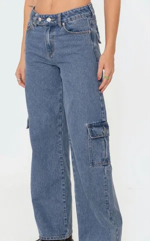Edikted - Low-Rise Cargo Jeans thumbnail 1