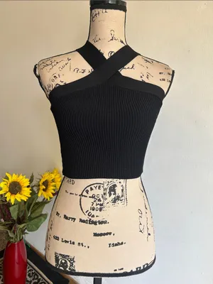 Babaton RacerbackCropped Ribbed Halter Black Top Size XS thumbnail 2