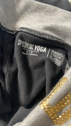 PINK Yoga Victoria's Secret thumbnail 3
