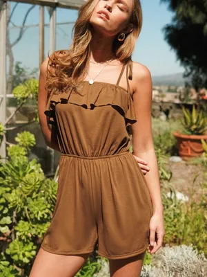 Cupshe Espresso Brown Ruffled Square Neck Romper Medium Concert Festival Vacay NWT thumbnail 3