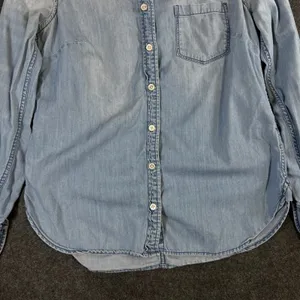 J.Crew Womens‎ Light Wash Chambray Denim Button Down Shirt Size 4 Long Sleeve thumbnail 10
