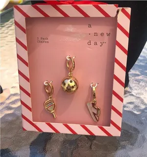 A New Day Charms NWT Tennis Themes Gold Tone Charms thumbnail 1