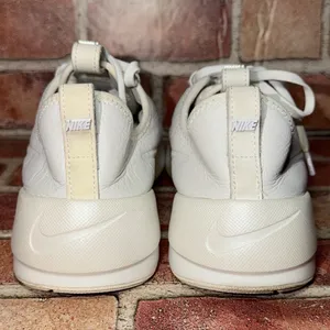 Pre-Owned Nike Ashin Modern LX White Running Shoes Sneakers Size 9 AJ8798-100 thumbnail 6