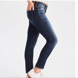 American Eagle ✨HP✨ DENIM SKINNY JEAN✨ thumbnail 2