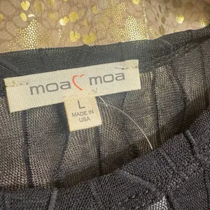 Moa Moa Black Sheer Textured Fringe Bottom Long Sleeve Top Large NWT thumbnail 3