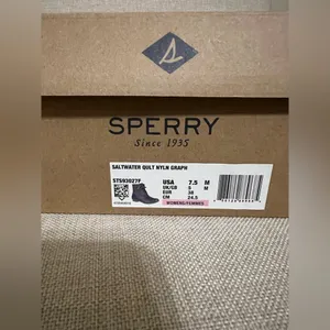 Sperry Saltwater Quilt Boots- 7.5 Women’s thumbnail 3