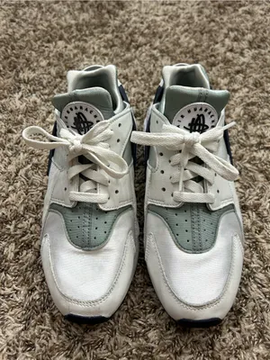 Nike Womens Air Huarache Photon Dust Mica Green Sz 9 thumbnail 2