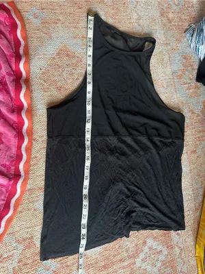 Alo yoga black mesh top raw hem tank top fits like a small workout activewear thumbnail 4