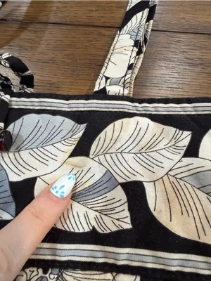 Vera Bradley Black & Cream Floral Quilted Tote​ thumbnail 8