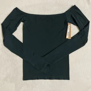 Soft Smoothing Off the Shoulder Top S thumbnail 3