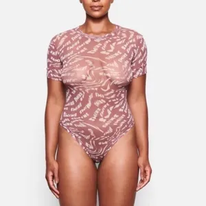 SKIMS NWT Women’s Summer Mesh Raspberry Swirl T-Shirt Thong Bodysuit‎ Size XS thumbnail 9