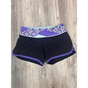 Lululemon Groovy Run shorts in Black Power Purple Flora Run Speed‎ Short Size 6 thumbnail 3