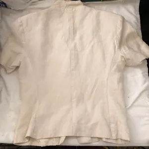 70s Cream-white cottagecore vintage fitted button-up down blazer blouse top w/ removable shoulder pads Size 6/S fits true to size Measurements in pics thumbnail 5