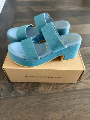 New in Box Matisse Beach Ocean Avenue Denim Sandals Sz 8 thumbnail 11
