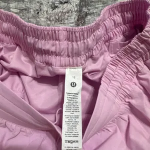 NWT Lululemon Hotty Hot Shorts thumbnail 3