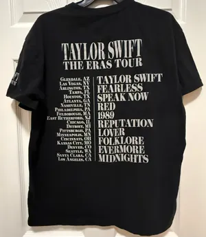 Taylor Swift era tour t shirt size M thumbnail 2