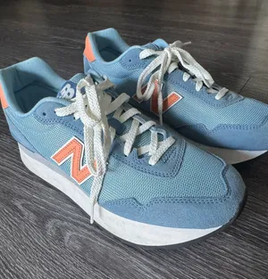 New Balance Sneakers thumbnail 1