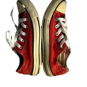 Converse All Stars Red Size Men’s 4. Women’s 6 thumbnail 3