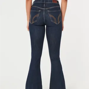 Hollister Women's Dark Blue Flared Jeans thumbnail 4