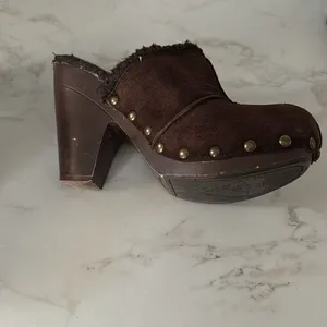 Rocket Dog Suede Leather studded clogs EUC thumbnail 4