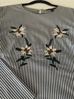 Como Black Striped Embroidered Floral Blouse - Size M thumbnail 6