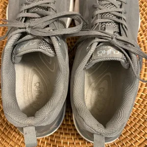 Ryka Gray Athletic Shoes‎ 8.5 Women’s thumbnail 5