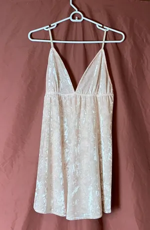 Chealsea28 Baby Pink Velvet Mini Cami Dress thumbnail 1