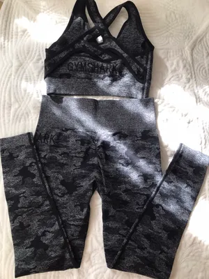 Gymshark Black Camo Seamless Leggings And Sports Bra thumbnail 2