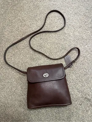 Vintage Coach Tango Flap Leather Small Crossbody Bag in Mahogany code 9049 thumbnail 1