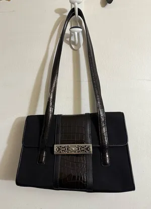 Authentic Brighton One World Black‎ sturdy purse thumbnail 1