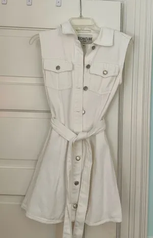 Signature Eight White Denim Dress Size Small thumbnail 1