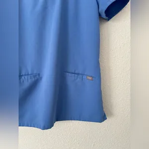 FIGS Womens Capri Blue Casma-Three Pocket Scrub Top sz XS thumbnail 6