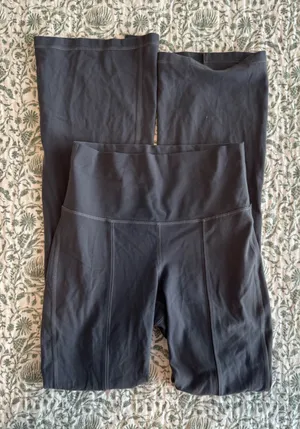 Aritzia TNAaction Pants thumbnail 1