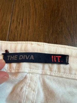!it jeans Diva White Flare Jeans Size 29 thumbnail 3