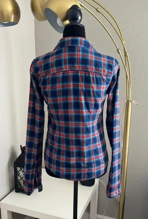 Hollister Womens Long Sleeve Button Down Plaid Shirt Size Small thumbnail 4