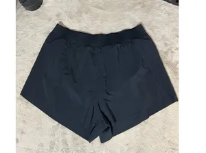 CRZ YOGA Women's Black Sport Shorts Size M Activewear Lightweight thumbnail 1