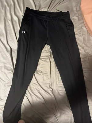 Under Armour Black Joggers thumbnail 1
