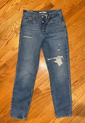 Levi’s Wedgie Straight Jeans thumbnail 1