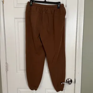 Banana Republic Women’s Cinnamon Brown Fleece Mockneck 2 pc Sweatsuit Size Med thumbnail 6
