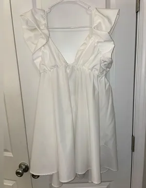 Size S/M, white dress thumbnail 2