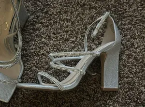 Jessica Simpson heels never worn size 7.5 thumbnail 2
