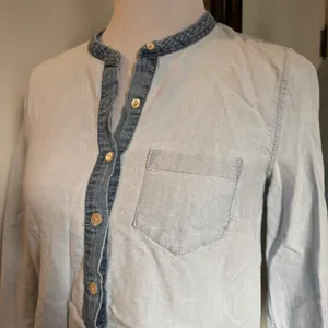 J.Crew Size 0 Chambray Top thumbnail 2