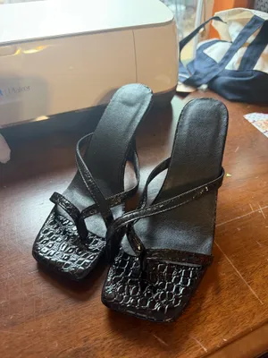 Shein Black Heels thumbnail 3