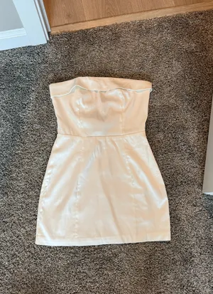 Edikted dress thumbnail 1