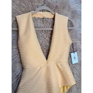 Revel Rey Dean Deep‎ V One Piece Swimsuit Size Medium Peach Swim Resort Vacation thumbnail 11