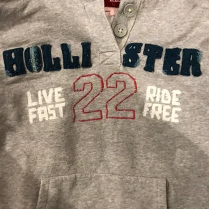 Hollister Hoodie Size Medium thumbnail 3