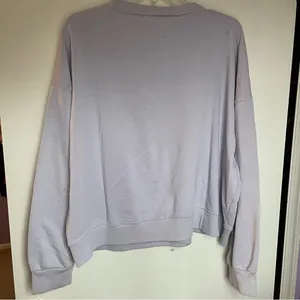 H&M- Women’s Purple Crewneck Size XL thumbnail 2