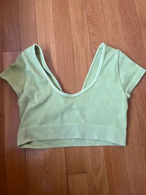 Crop Top thumbnail 2