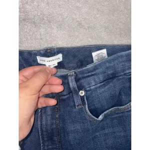 Good American Good Classic Jeans in Indigo207 12/31 thumbnail 3