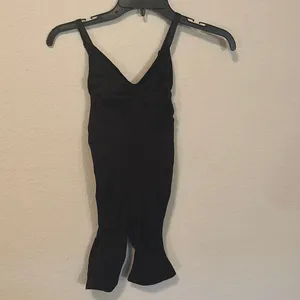 SKIMS Sculpting Seamless Mid-Thigh NWOT Bodysuit XL thumbnail 2